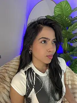 Snapshot of _Emily_Thompson_ chatting on 04-12-26, 03:10 Emily Thompson online show from 04-12-26, 03:10