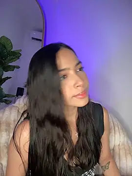  Emily Thompson  online show from 11-05-25, 03:42