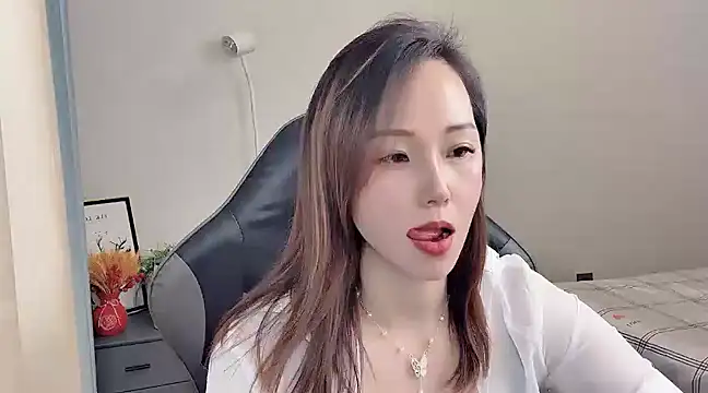 Dewluna online show from 03-06-25, 04:07