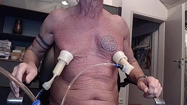 munichrubber online show from 12-22-25, 06:30