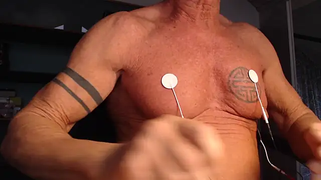 munichrubber online show from 10-23-25, 04:05