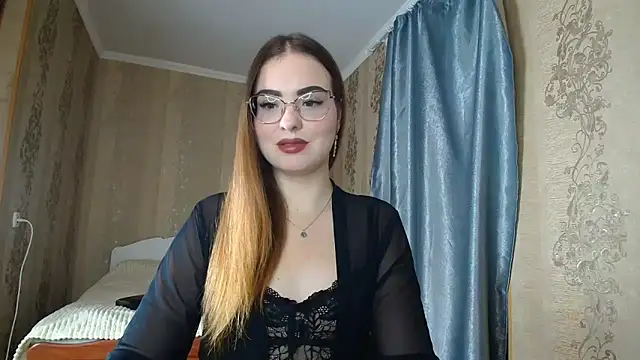 Leila Kissyu online show from 11-14-25, 02:32