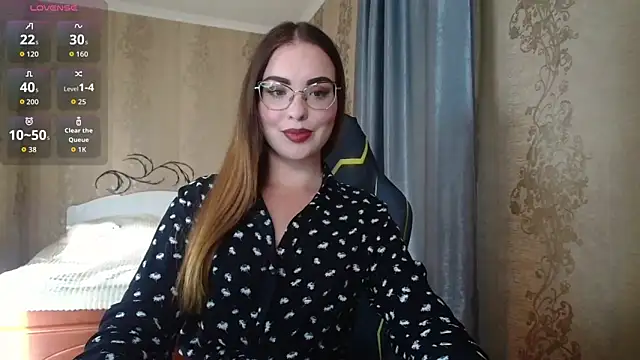 Snapshot of Leila_Kissyu chatting on 05-29-26, 03:40 Leila Kissyu online show from 05-29-26, 03:40
