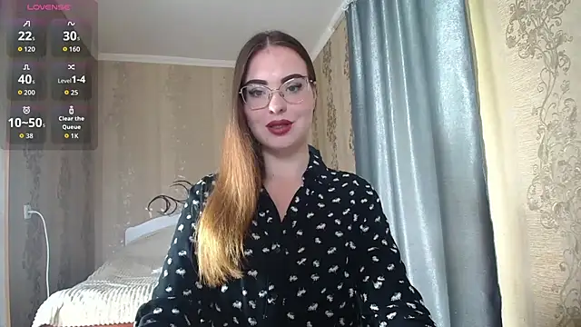 Snapshot of Leila_Kissyu chatting on 04-26-26, 09:50 Leila Kissyu online show from 04-26-26, 09:50