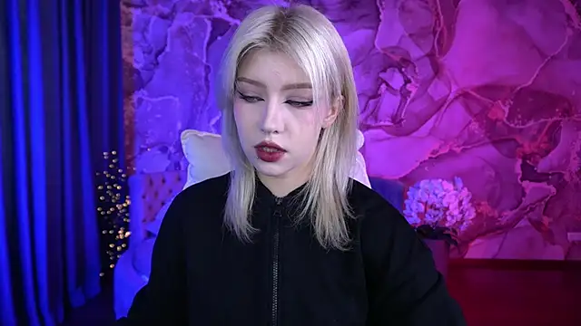 SelenaIris online show from 09-27-25, 06:30