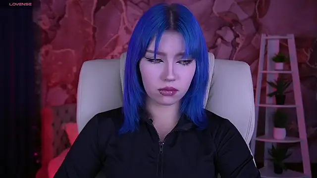 SelenaIris online show from 12-17-25, 09:42