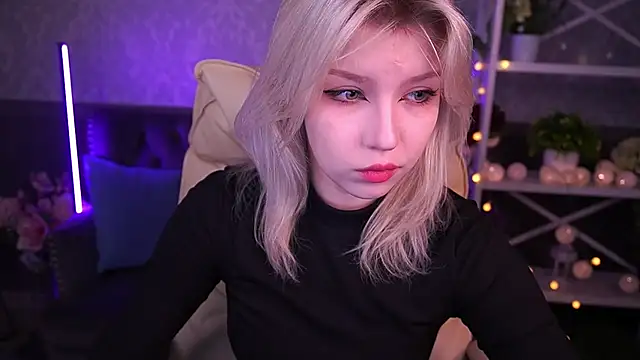 SelenaIris online show from 03-18-25, 06:39