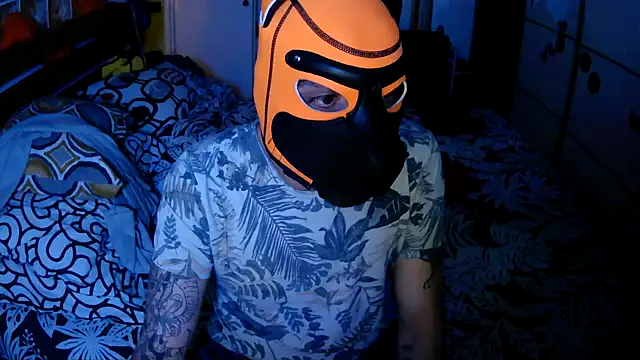 danix wild wolf online show from 12-18-25, 05:06