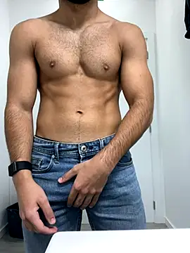 Snapshot of LucianDraven chatting on 09-26-25, 11:06 LucianDraven online show from 09-26-25, 11:06