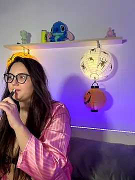 MiraLuccian online show from 10-14-25, 07:47