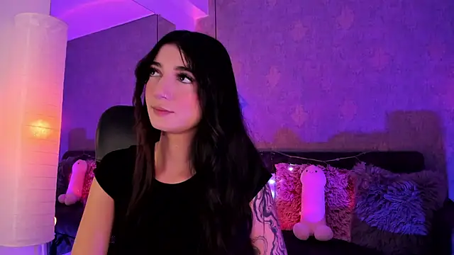 Snapshot of Hi_Soyfer chatting on 03-14-25, 02:08 Hi Soyfer online show from 03-14-25, 02:08