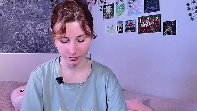 Snapshot of Cute_Cate404 chatting on 05-25-26, 03:06 Cute Cate404 online show from 05-25-26, 03:06