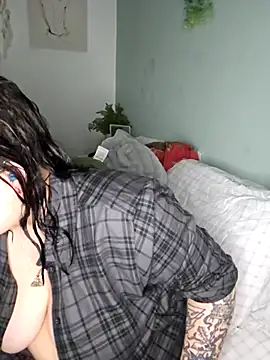 Saucy-Serenity online show from 03-23-26, 07:58