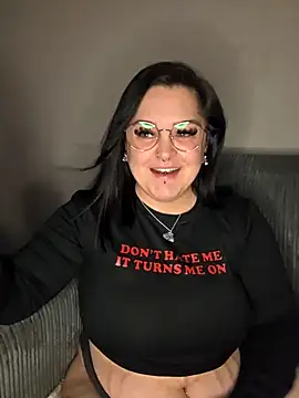 Saucy-Serenity online show from 11-08-25, 08:45