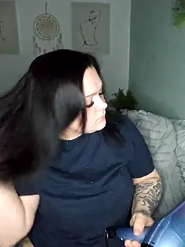 Snapshot of Saucy-Serenity chatting on 04-28-26, 08:46 Saucy-Serenity online show from 04-28-26, 08:46