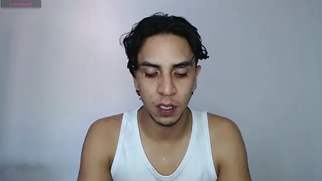 Monkey uchiha777 online show from 06-16-26, 07:58