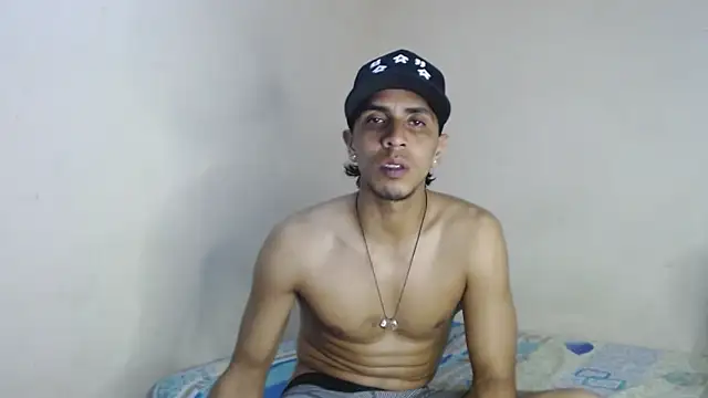 Monkey uchiha777 online show from 10-22-25, 02:33