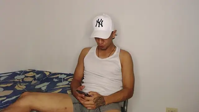 Monkey uchiha777 online show from 11-23-25, 11:53