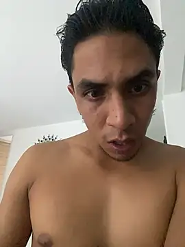 Monkey uchiha777 online show from 02-28-26, 10:53