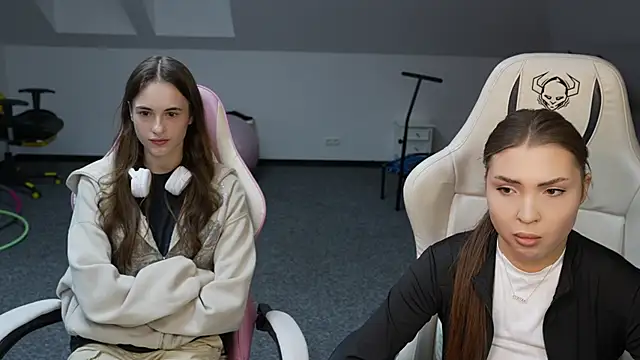 Billie054 online show from 11-08-25, 11:47