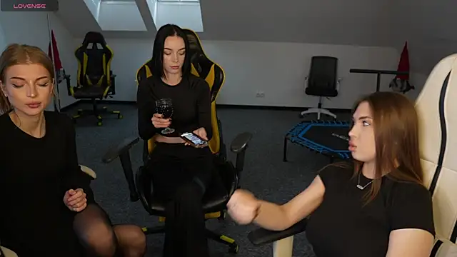 Billie054 online show from 11-04-25, 11:47