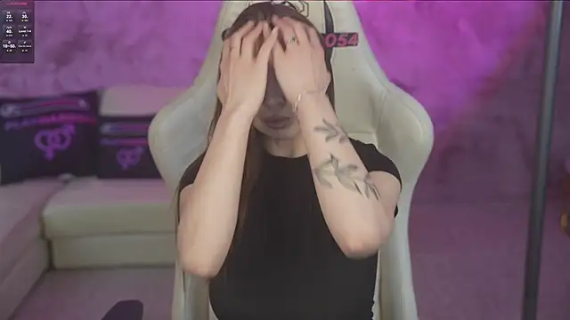 Billie054 online show from 02-28-26, 07:41