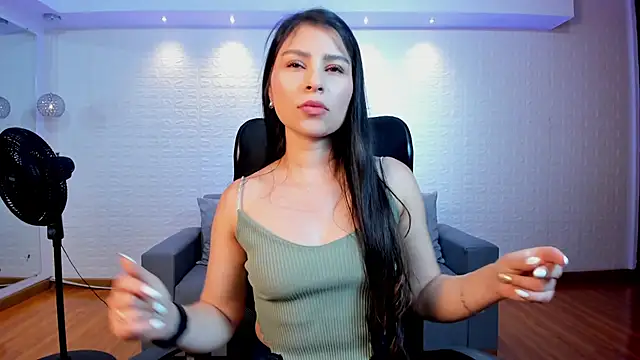 Snapshot of Catalina_Santhana chatting on 09-18-25, 07:17 Catalina Santhana online show from 09-18-25, 07:17