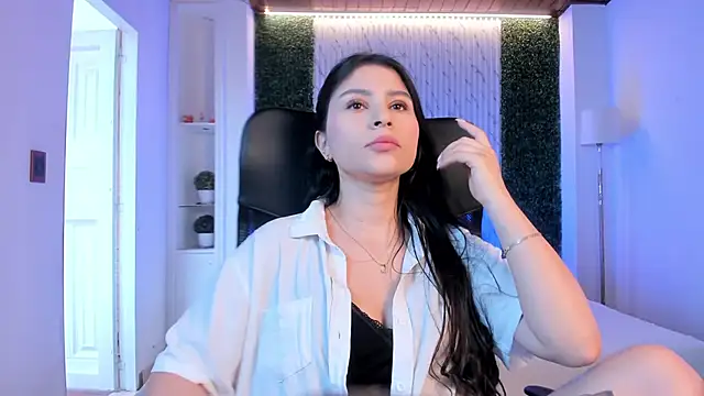 Snapshot of Catalina_Santhana chatting on 10-08-25, 06:41 Catalina Santhana online show from 10-08-25, 06:41