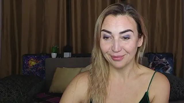 Kiss julli88I online show from 01-17-26, 06:33