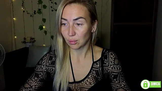 Snapshot of Kiss_julli88I chatting on 10-04-25, 05:25 Kiss julli88I online show from 10-04-25, 05:25
