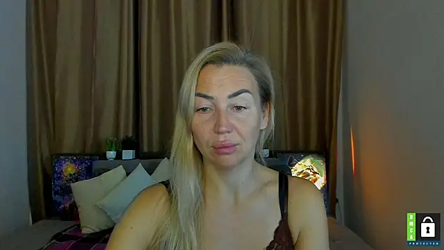 Kiss julli88I online show from 11-06-25, 06:23