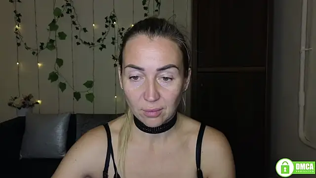 Kiss julli88I online show from 11-03-25, 06:33