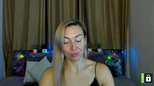 Kiss julli88I online show from 12-13-25, 08:04