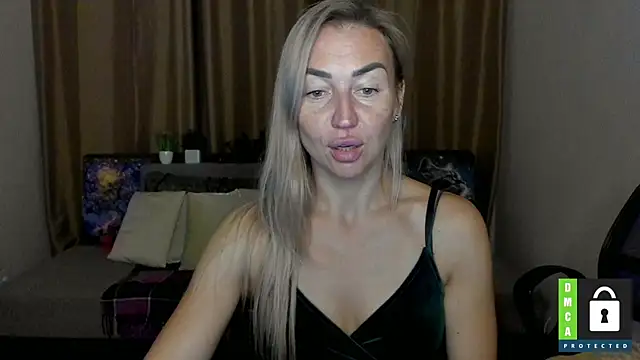 Snapshot of Kiss_julli88I chatting on 09-24-25, 05:30 Kiss julli88I online show from 09-24-25, 05:30