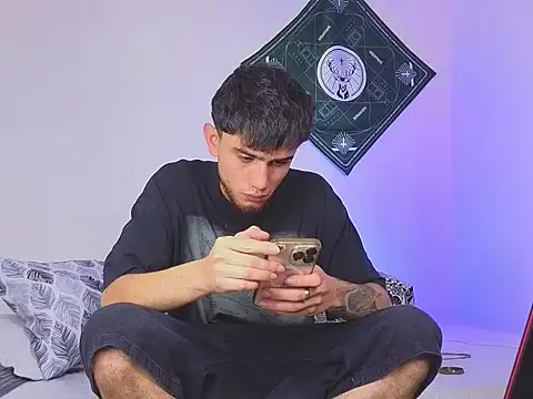 samevansx  online show from 11-10-25, 04:12