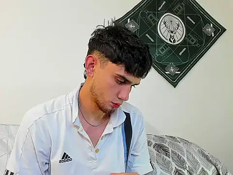 samevansx  online show from 02-07-26, 08:06