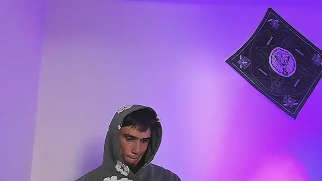 samevansx  online show from 06-09-26, 07:37