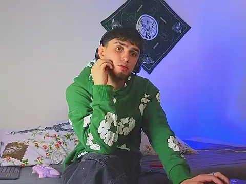 samevansx  online show from 12-05-25, 05:33