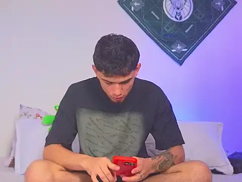 samevansx  online show from 11-26-25, 01:55