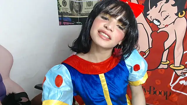 Amala Hott online show from 10-26-25, 03:12