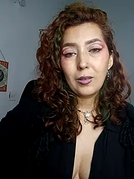 Luz delunaa online show from 01-05-26, 09:18