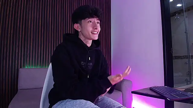 troy rouge online show from 11-04-25, 07:17