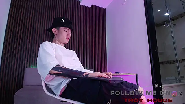 troy rouge online show from 11-05-25, 07:17