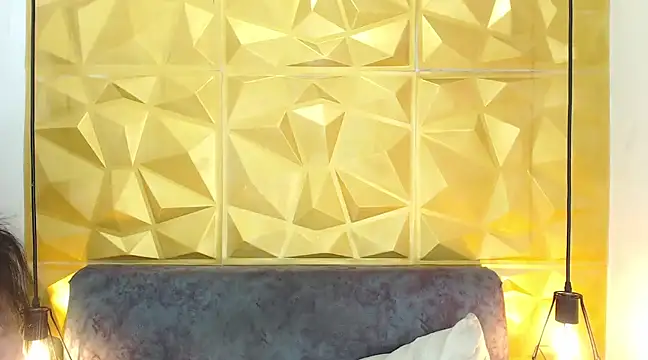 Snapshot of Small_Hot19 chatting on 03-12-25, 03:51 Small Hot19 online show from 03-12-25, 03:51