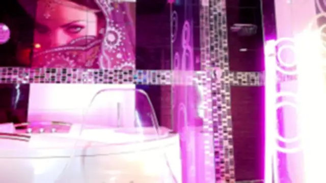 Snapshot of Small_Hot19 chatting on 12-21-25, 11:34 Small Hot19 online show from 12-21-25, 11:34