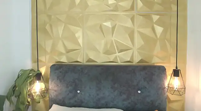 Snapshot of Small_Hot19 chatting on 03-16-25, 03:06 Small Hot19 online show from 03-16-25, 03:06