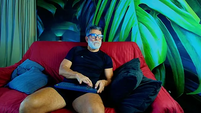 LukeCrews online show from 09-30-25, 07:20