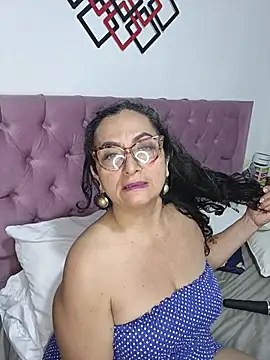 AlessandraLeroy online show from 10-26-25, 01:17