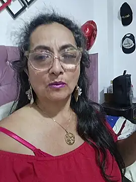 AlessandraLeroy online show from 04-12-26, 03:32