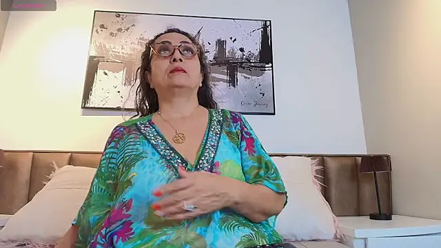 AlessandraLeroy online show from 04-15-26, 12:53